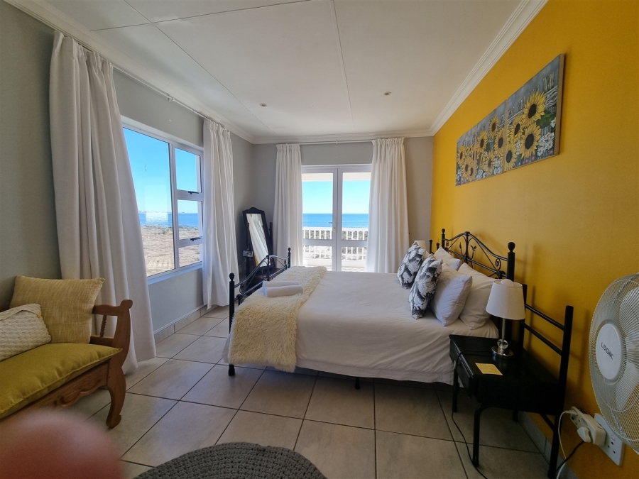 3 Bedroom Property for Sale in Sandy Point Western Cape